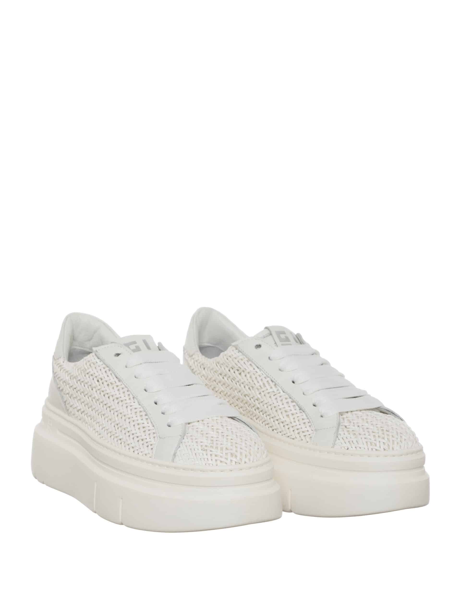 Sneakers GIO+ modello aria
